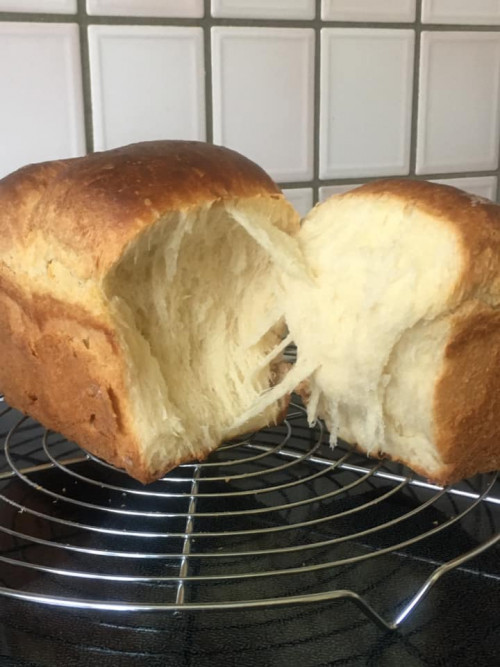 Tejes kenyér (Matyi Éva) 